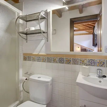Gatu Buhardilla A Pies De La Alhambra Con Terraza Y Vistas Διαμέρισμα Γρανάδα